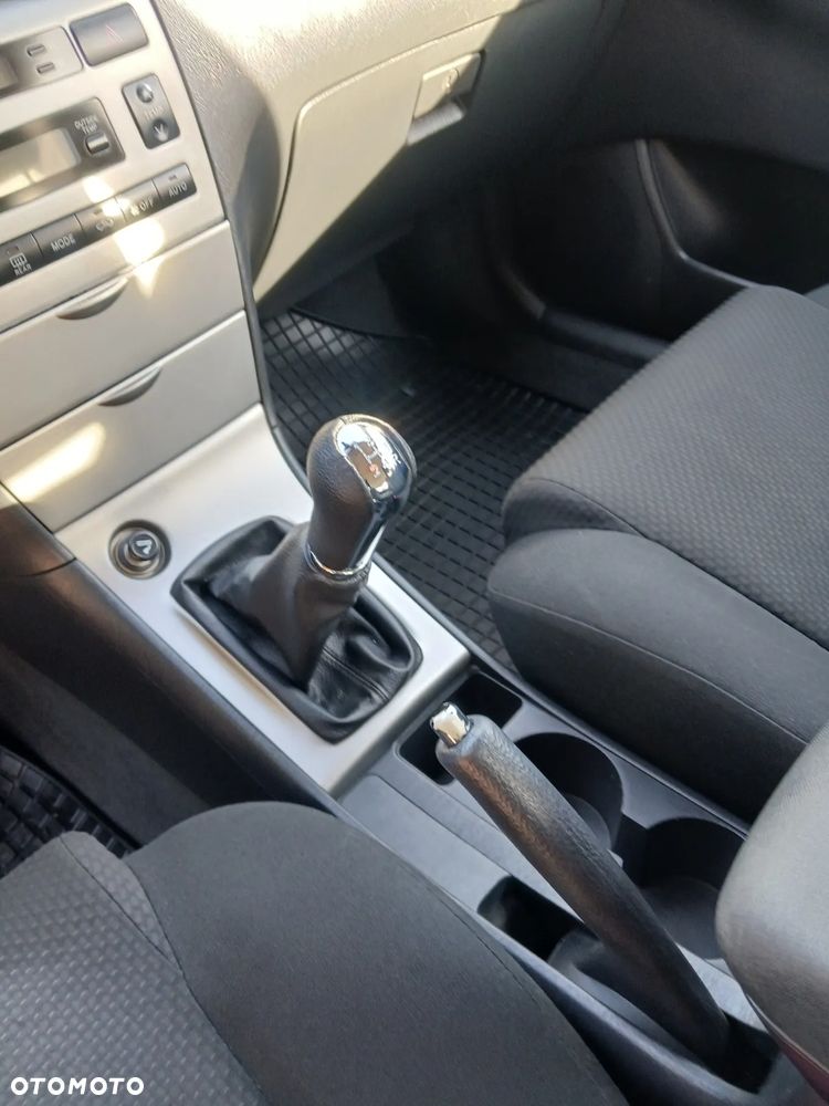 Toyota Corolla 1.4 VVT-i - 11
