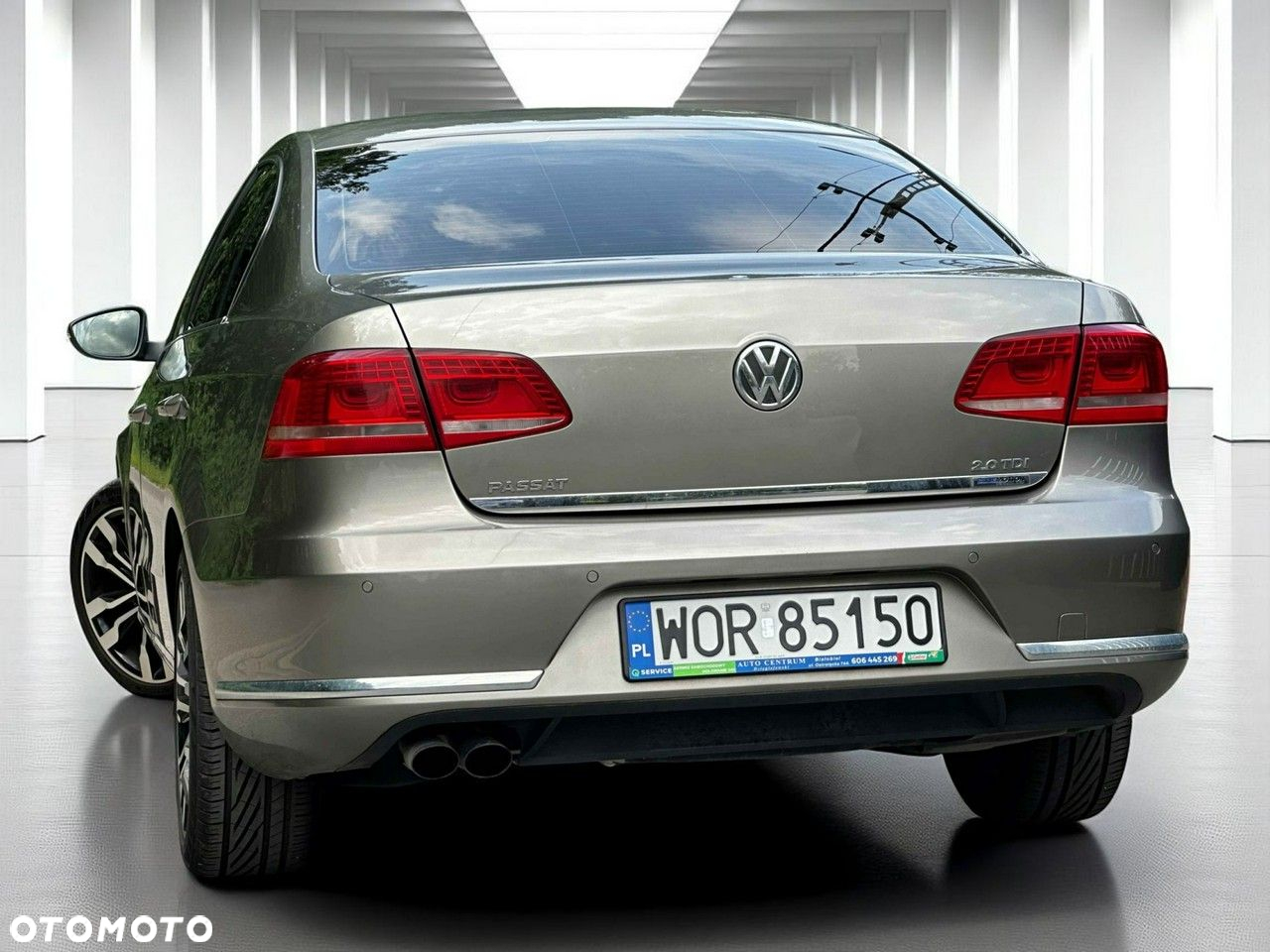 Volkswagen Passat 2.0 TDI Comfortline DSG - 13
