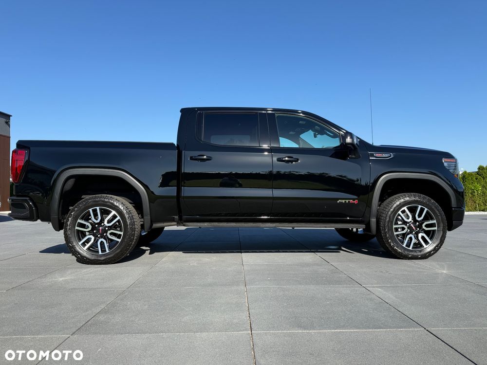 GMC Sierra - 13