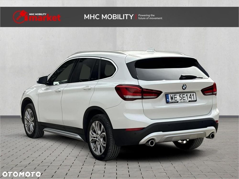 BMW X1 sDrive18d xLine - 4