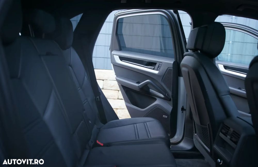 Porsche Cayenne E-Hybrid - 11