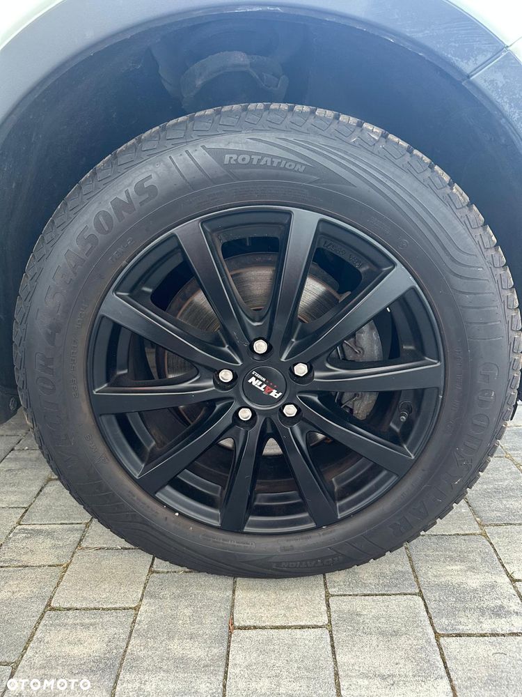 Ford Kuga - 17