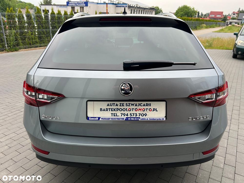 Skoda Superb 2.0 TDI DSG Style - 6