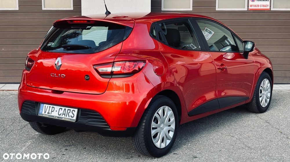 Renault Clio - 6