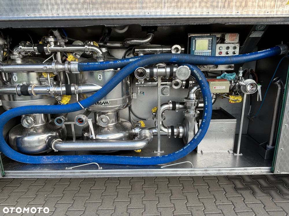 Scania P 410 6x2 ostatnia oś skrętna i podnoszona cysterna do odbioru mleka zabudowa MAGYAR - 14