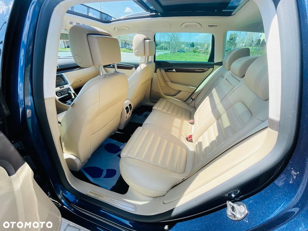 Volkswagen Passat 2.0 TDI DPF DSG Highline - 12