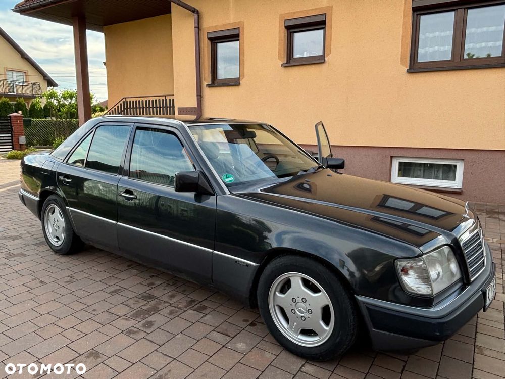 Mercedes-Benz W124 (1984-1993) - 1
