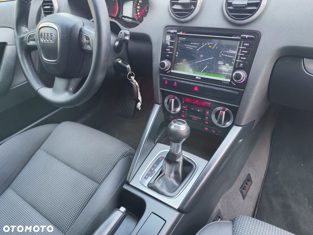 Audi A3 Sportback 2.0 TDI DPF S tronic Ambiente - 17
