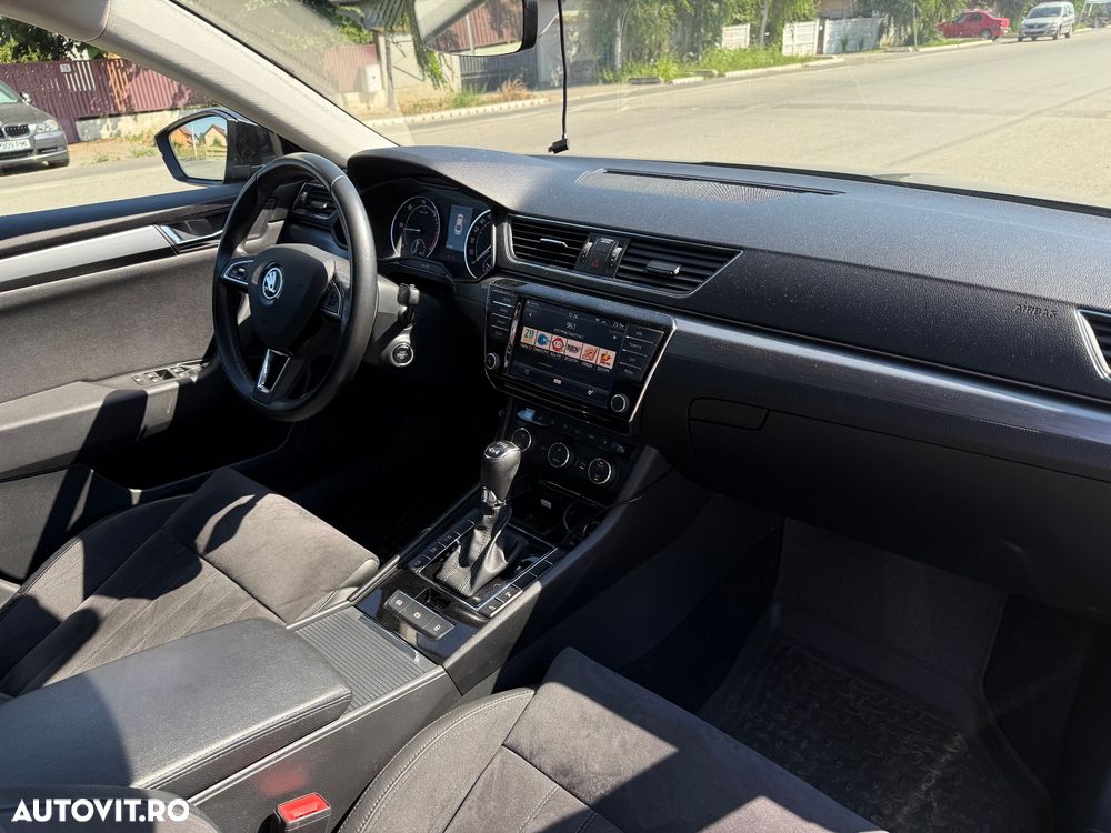 Skoda Superb 2.0 TDI DSG 4X4 Style - 10