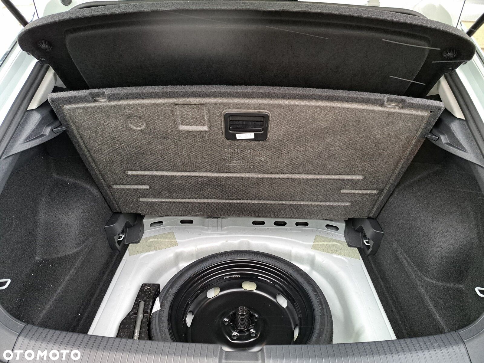 Volkswagen T-Roc 1.5 TSI Life Plus DSG - 11