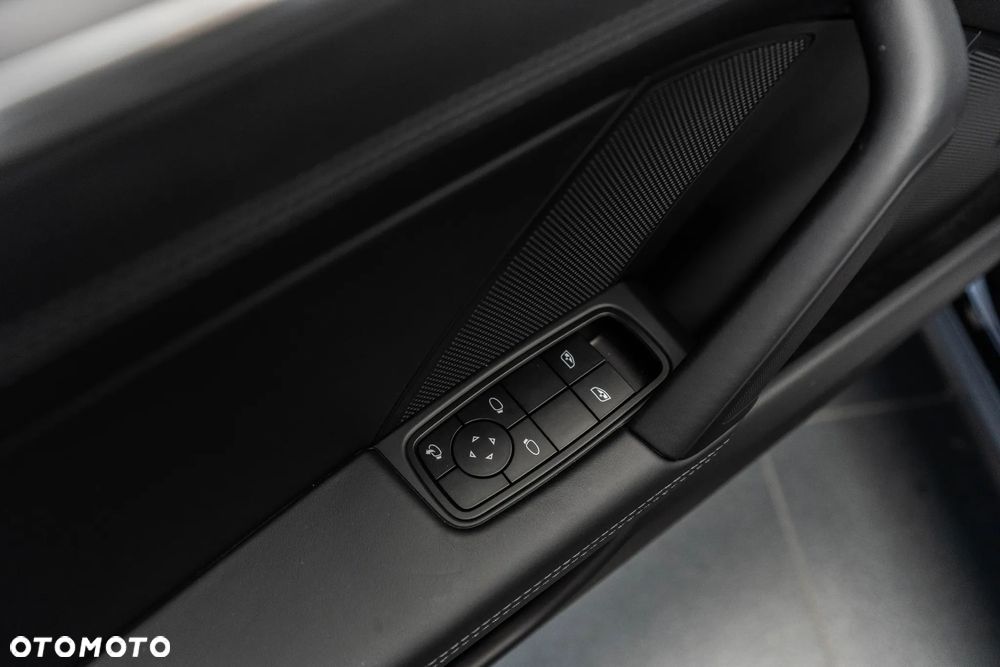 Porsche 911 Targa 4S - 18