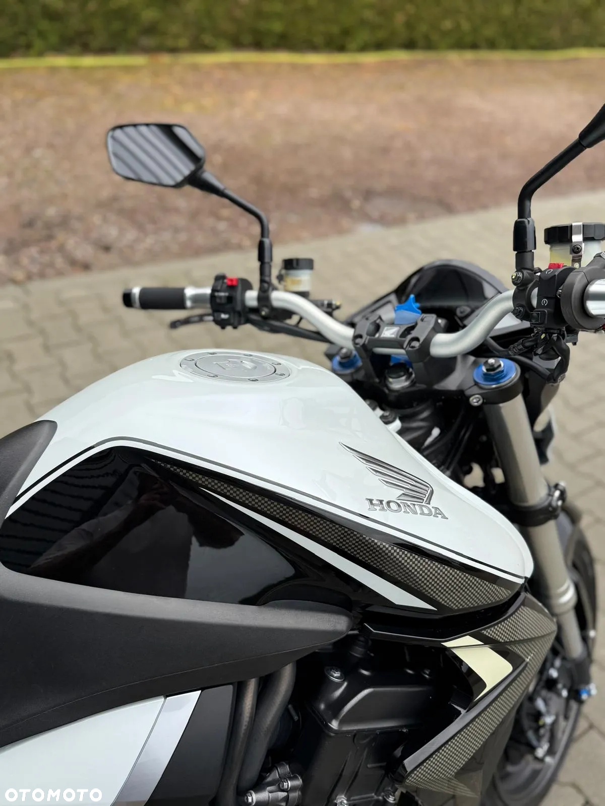 Honda CB - 16