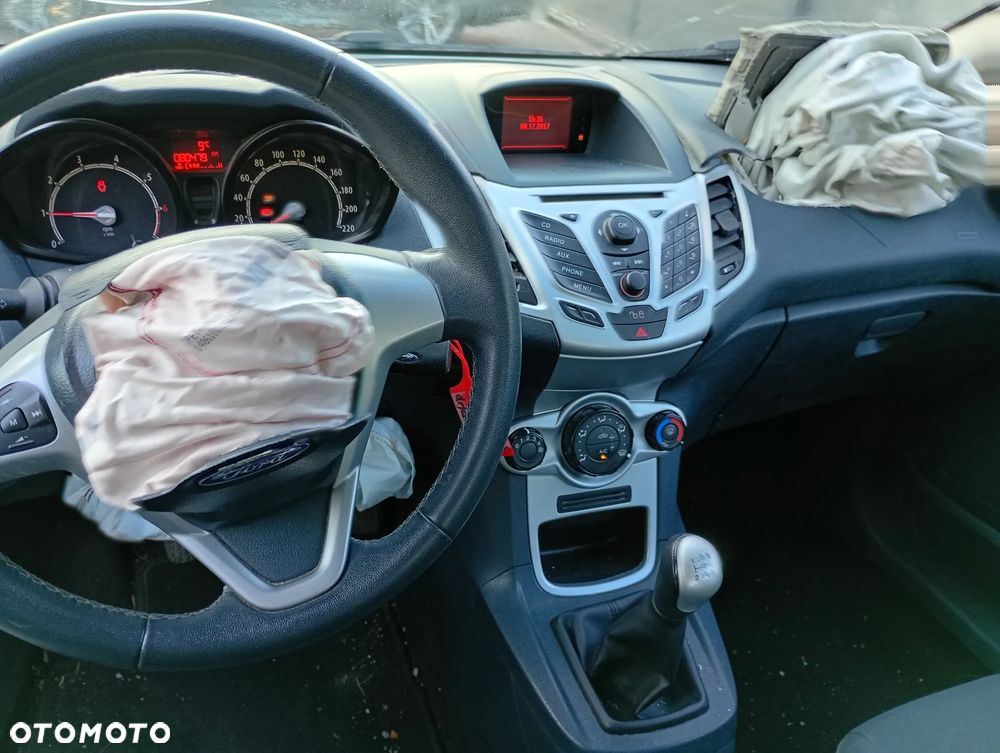 Ford Fiesta 1.25 Trend Edition - 9