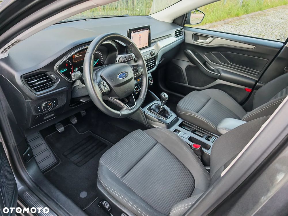 Ford Focus 1.5 EcoBoost Titanium Business - 17