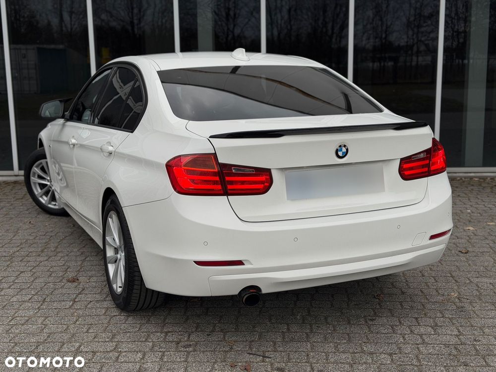 BMW Seria 3 - 35