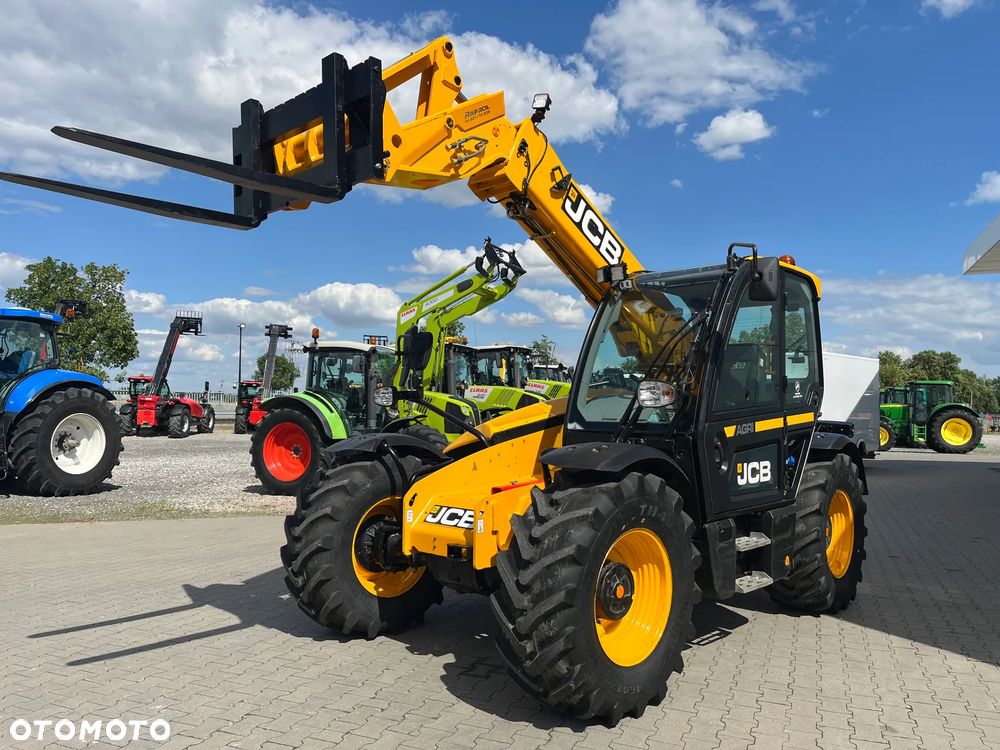 JCB 532-70 Agri - 8