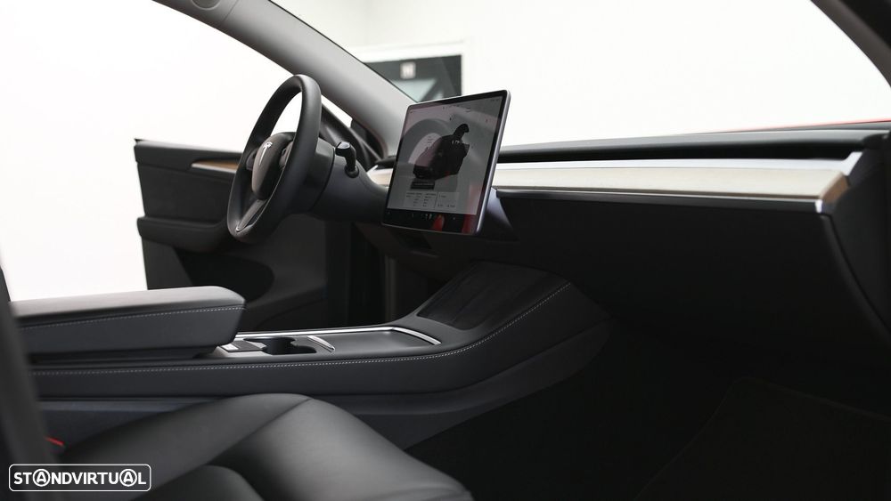 Tesla Model Y Tração Traseira - 29