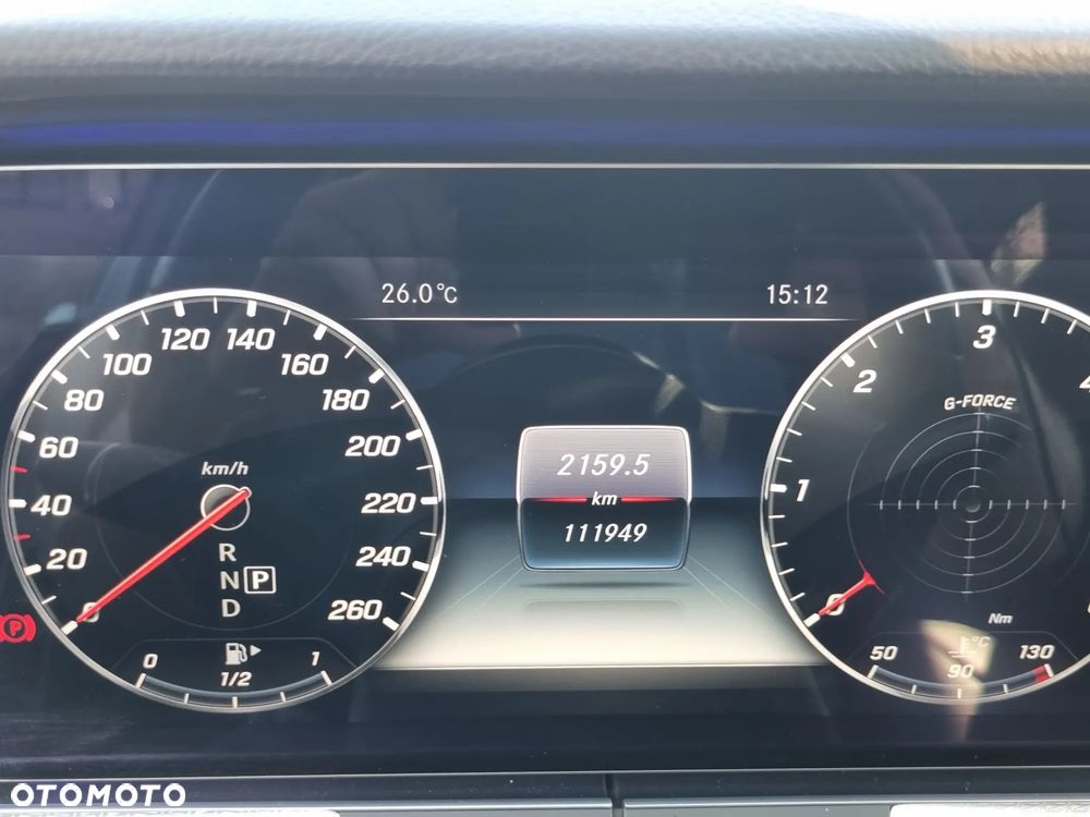Mercedes-Benz Klasa E 220 d 4-Matic 9G-TRONIC - 25