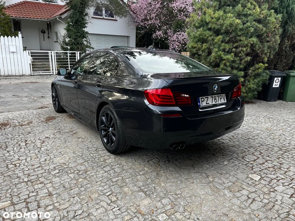 BMW Seria 5 525d xDrive - 5