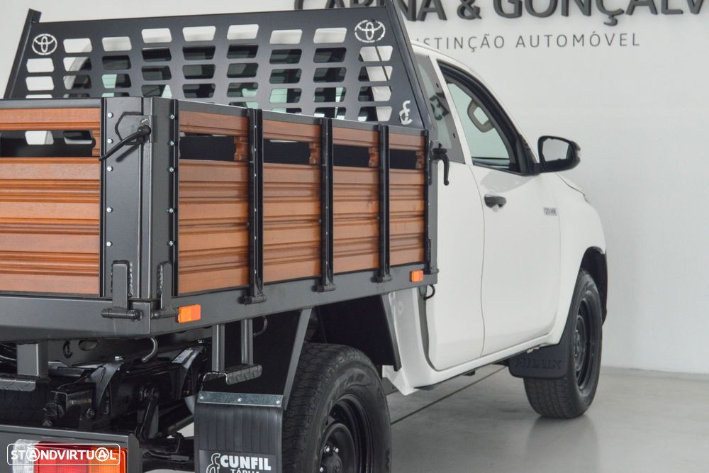Toyota Hilux 2.4 D-4D 4X2 Cabine Extra 3L - 51