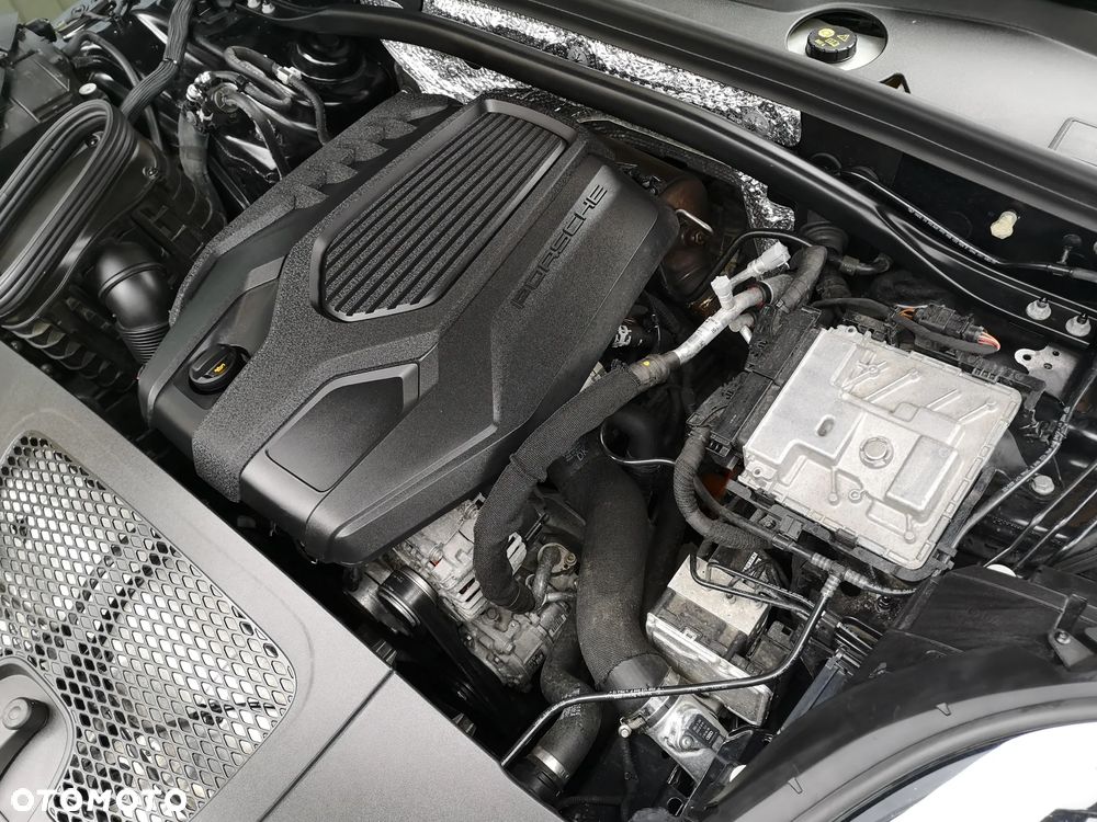 Porsche Macan T - 32