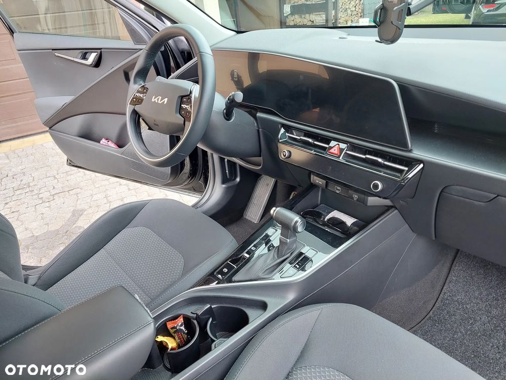 Kia Niro 1.6 GDI Hybrid M - 12