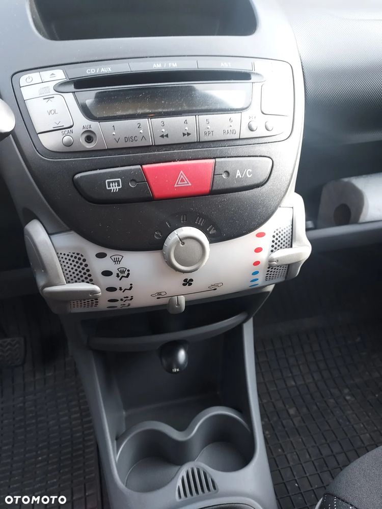 Peugeot 107 1.0 Happy - 7