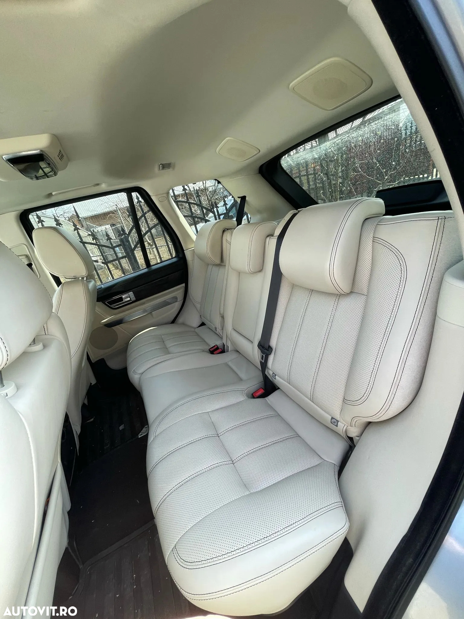 Land Rover Range Rover Sport - 11
