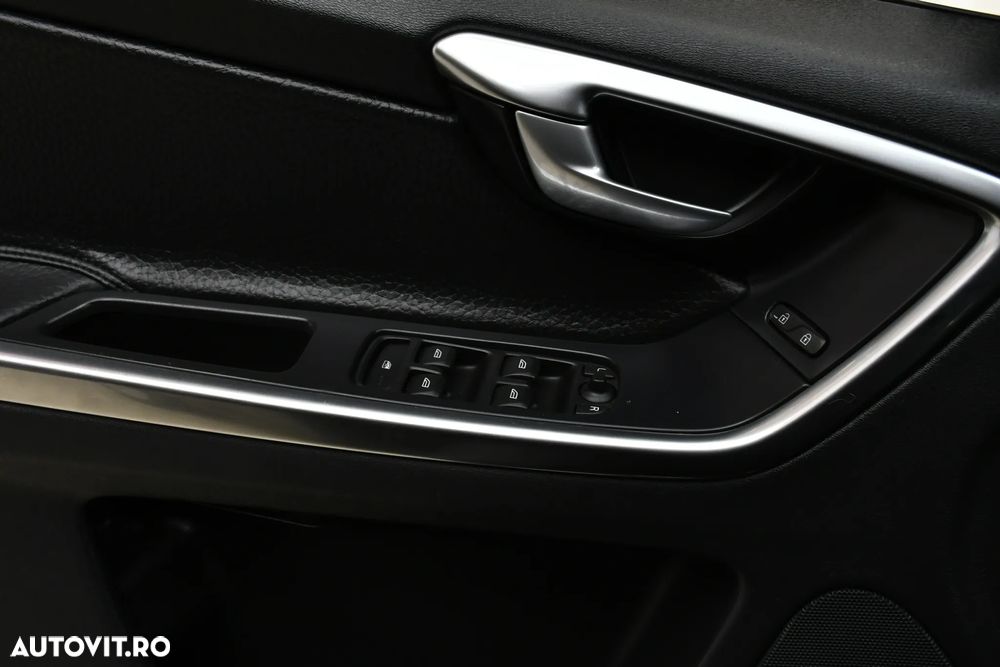 Volvo XC 60 D3 Geartronic Kinetic - 31