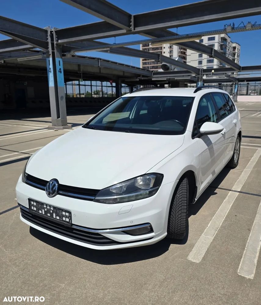 Volkswagen Golf 1.6 TDI Trendline - 6