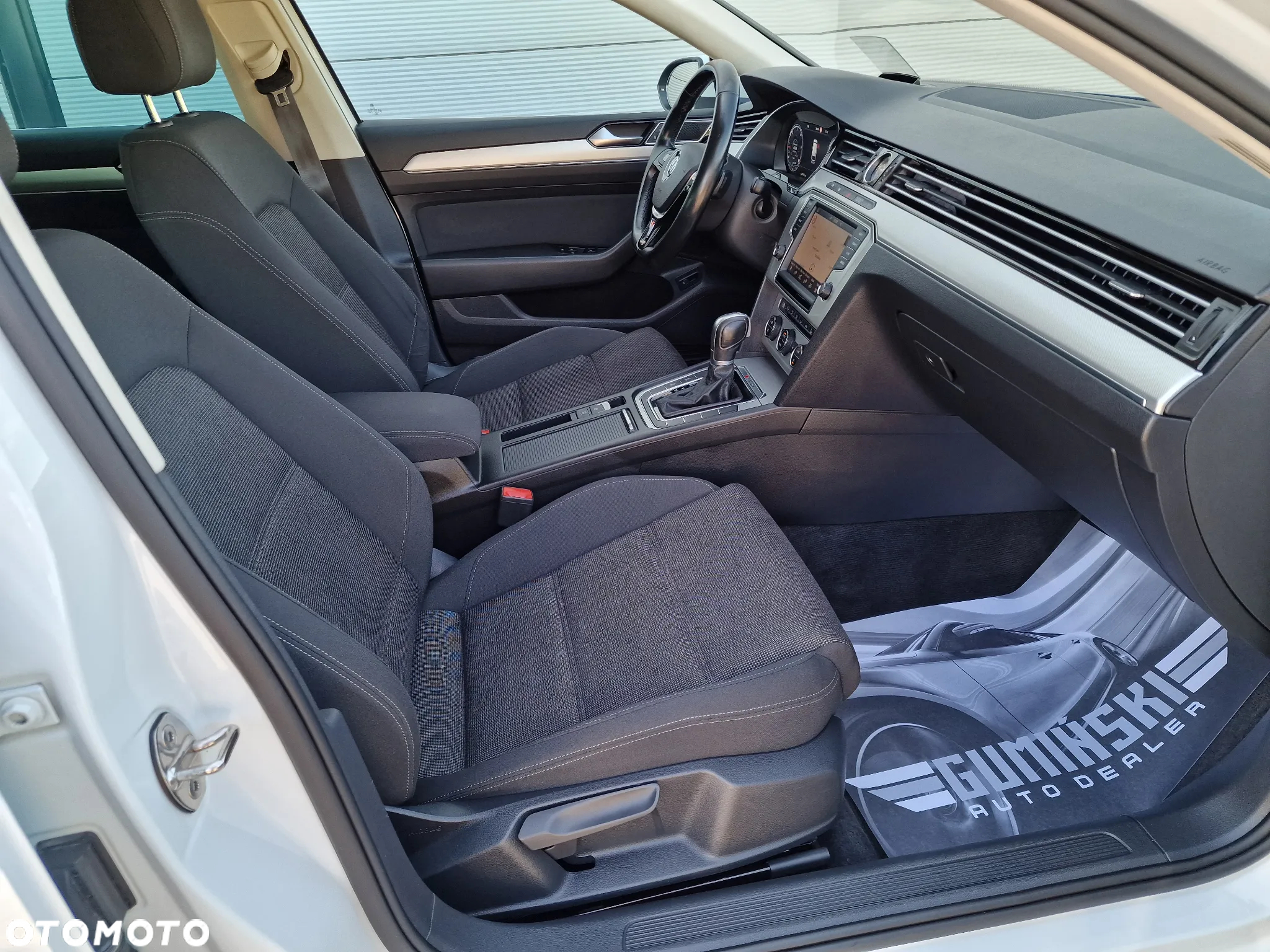 Volkswagen Passat 2.0 TDI BMT 4Mot Highline DSG - 26