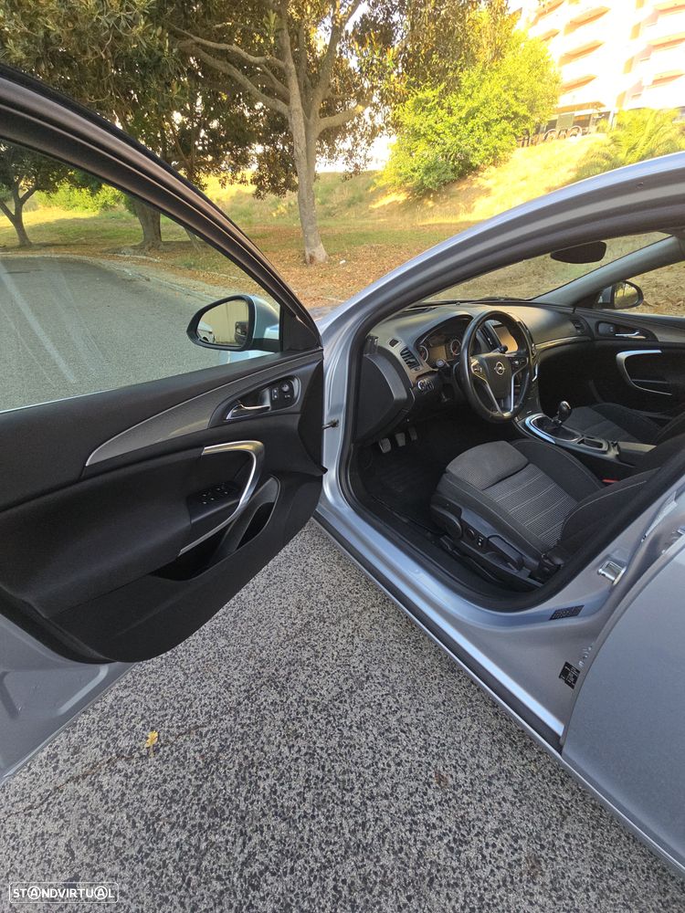 Opel Insignia 1.6 CDTI executive S/S - 18