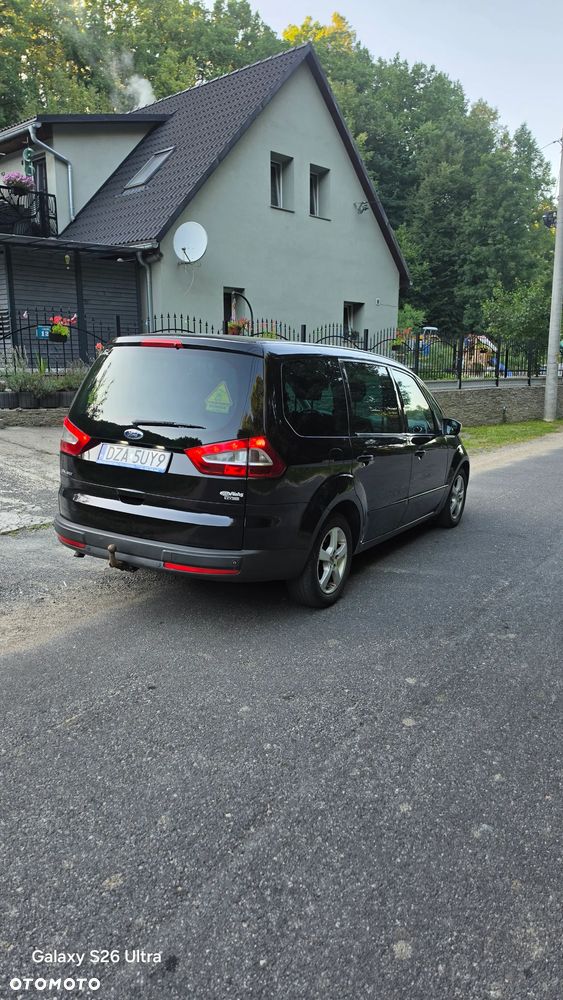 Ford Galaxy - 12