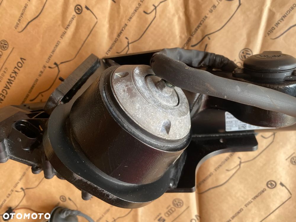 Hak holowniczy elektryczny AUDI Q3 83A oryginał 2025 nieużywany 83A800495A - 5