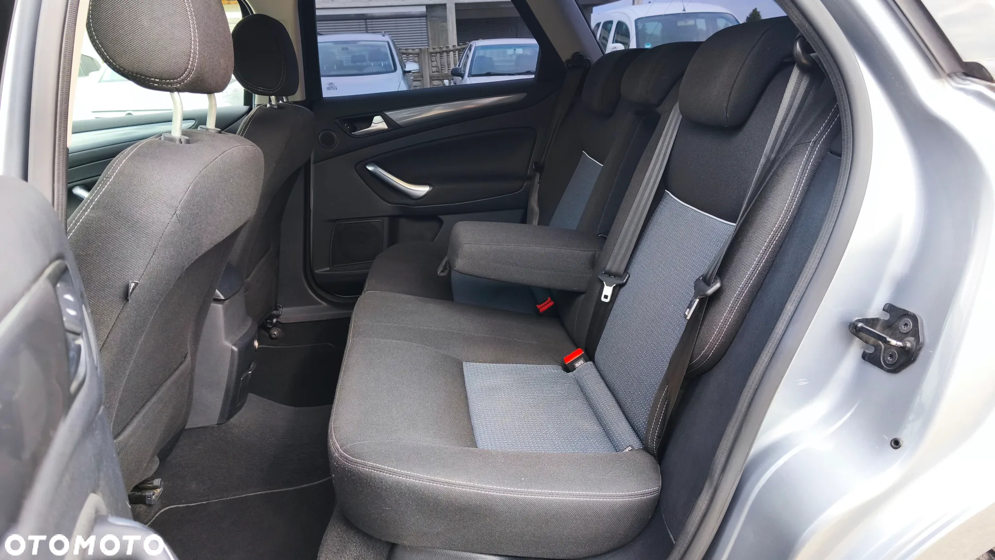 Ford Mondeo - 29