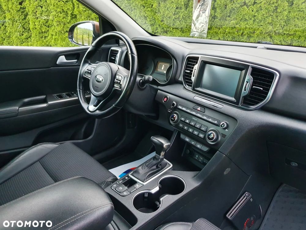 Kia Sportage 2.0 CRDI 4WD Automatik Vision - 19