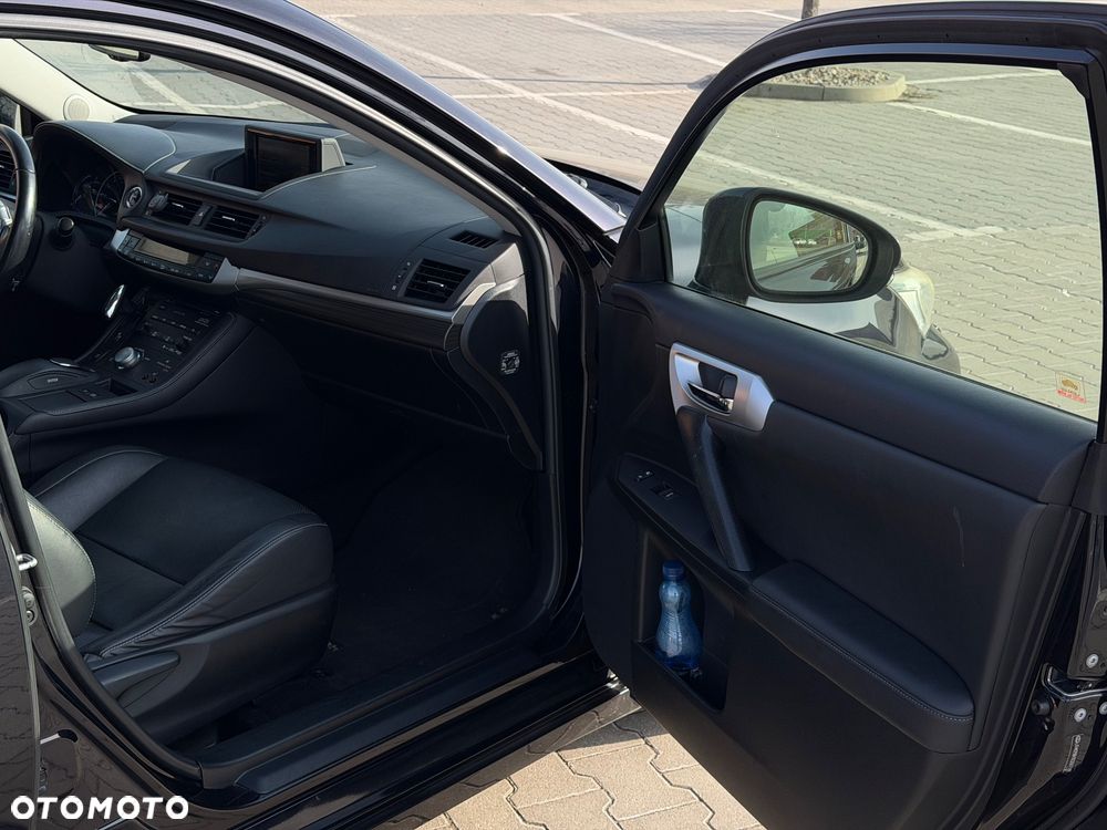 Lexus CT 200h Prestige - 16
