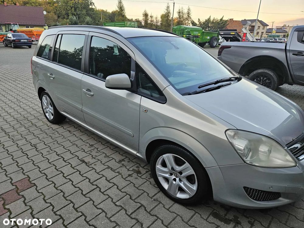 Opel Zafira - 4
