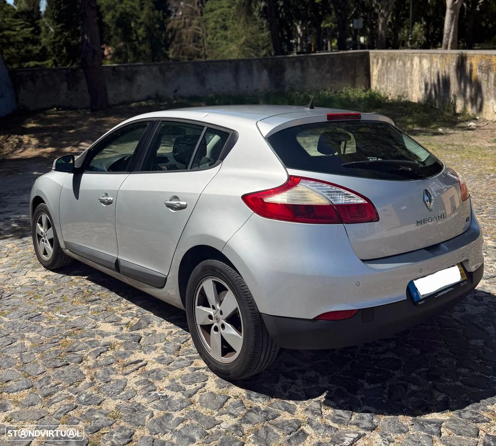 Renault Mégane - 5