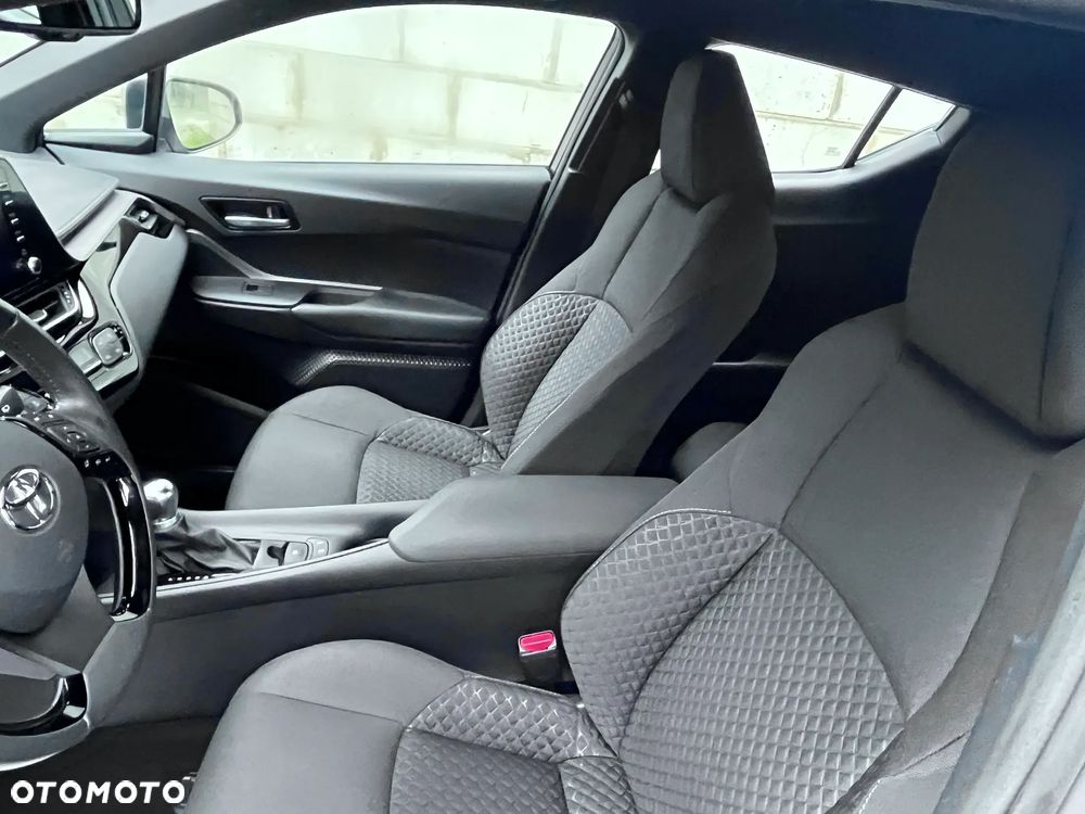Toyota C-HR Business-Edition - 11