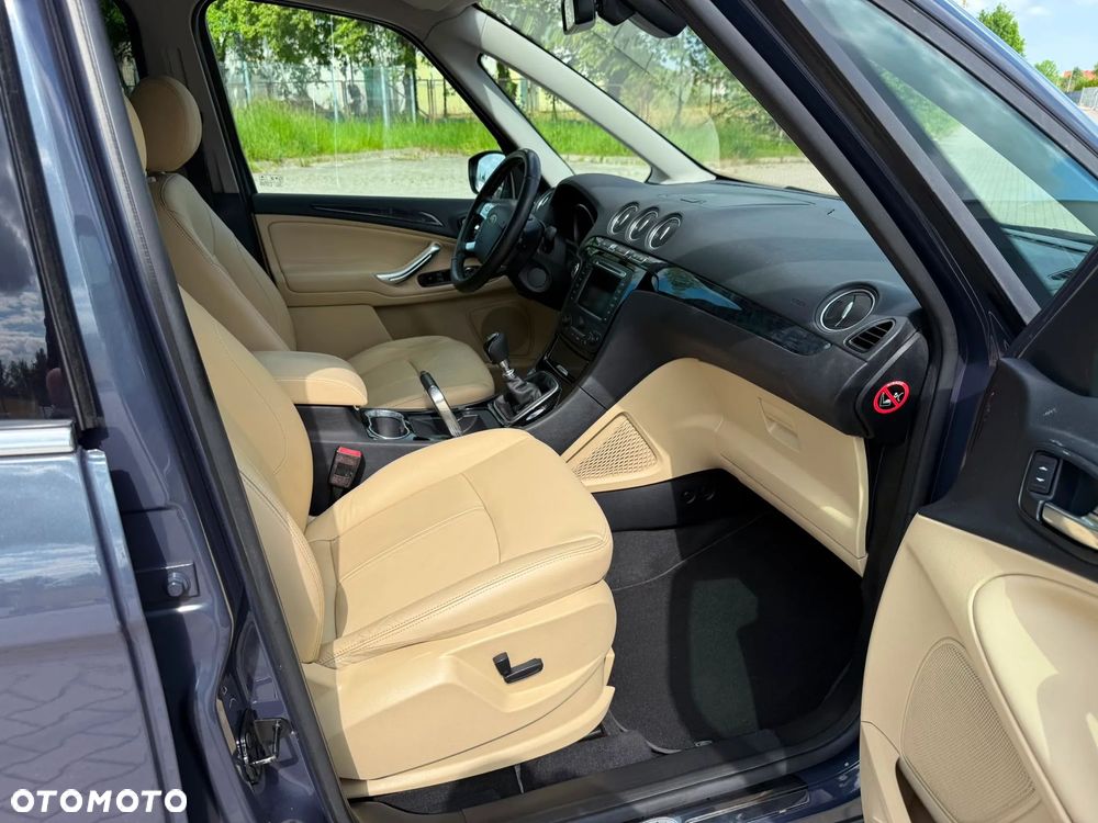 Ford Galaxy 2.0 TDCi Titanium - 25