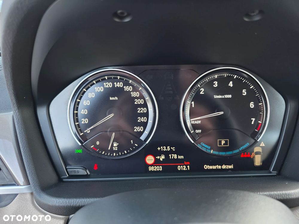 BMW X1 xDrive25e Business Edition - 29