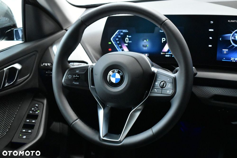 BMW Seria 2 220i mHEV - 9