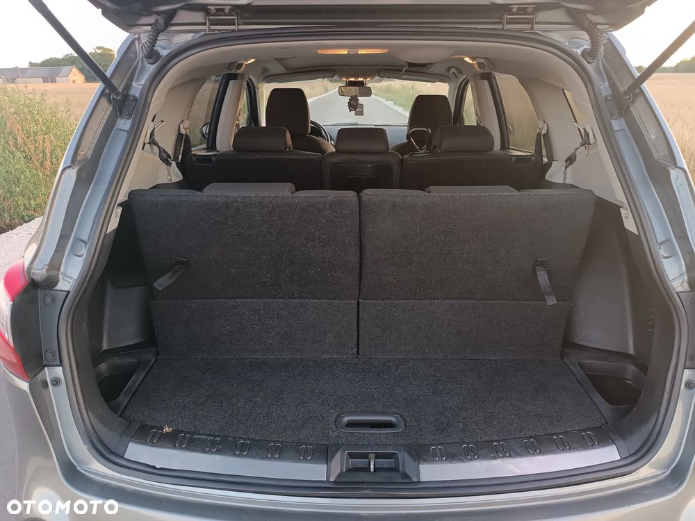 Nissan Qashqai+2 - 12
