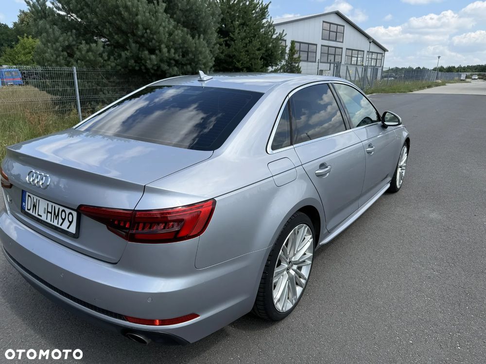 Audi A4 Limousine - 12