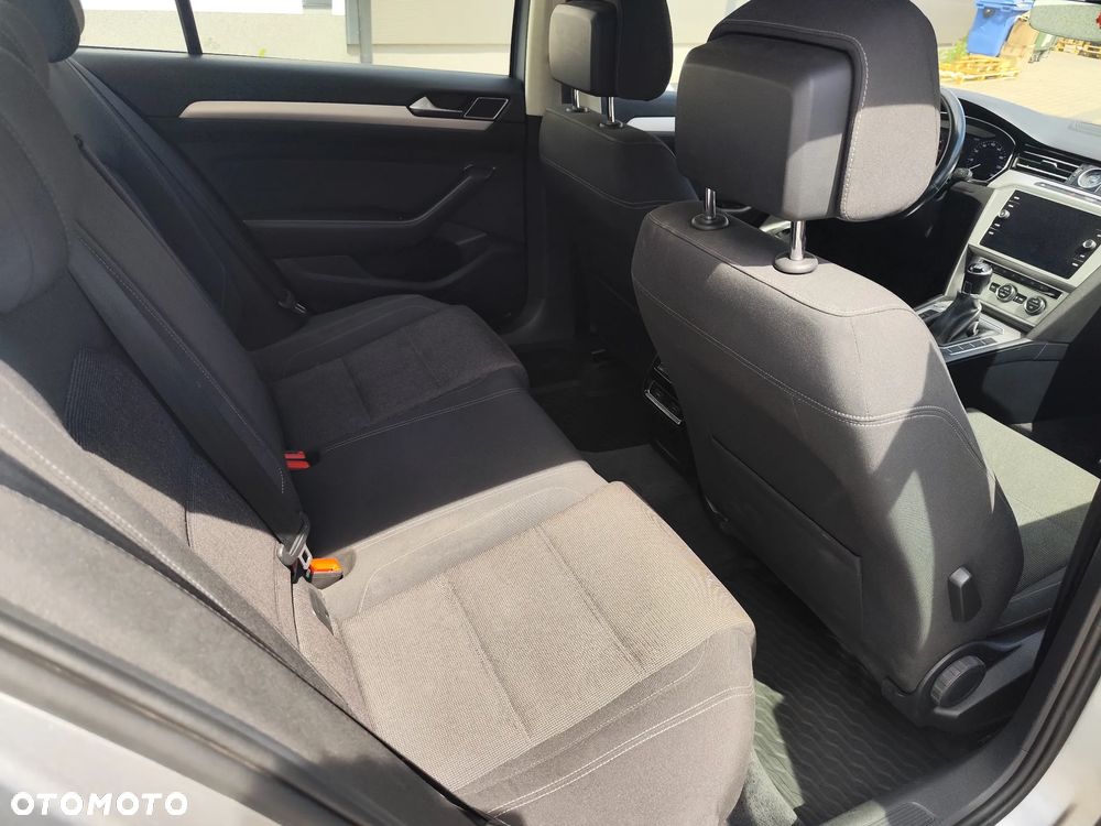Volkswagen Passat 1.4 TSI BMT Comfortline - 14