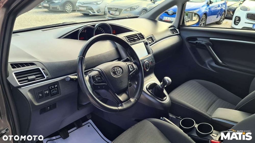 Toyota Verso - 34