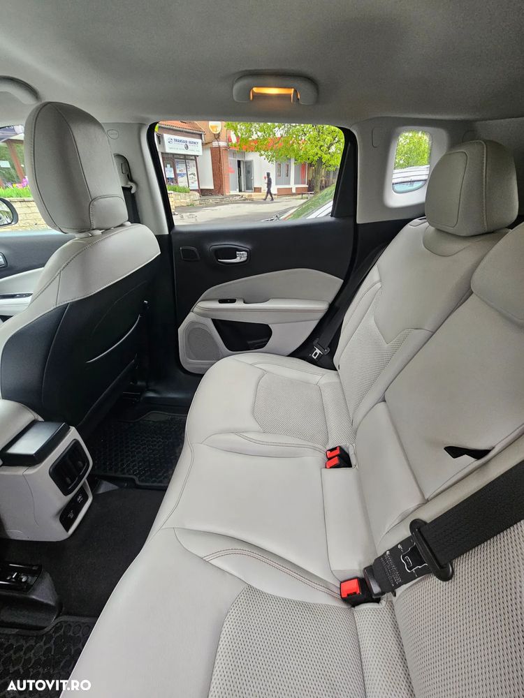 Jeep Compass 2.0 M-Jet 4x4 AT Limited - 11