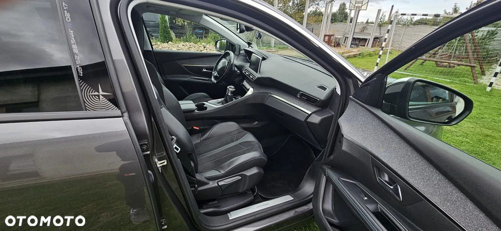 Peugeot 5008 1.5 BlueHDI Allure S&S - 10