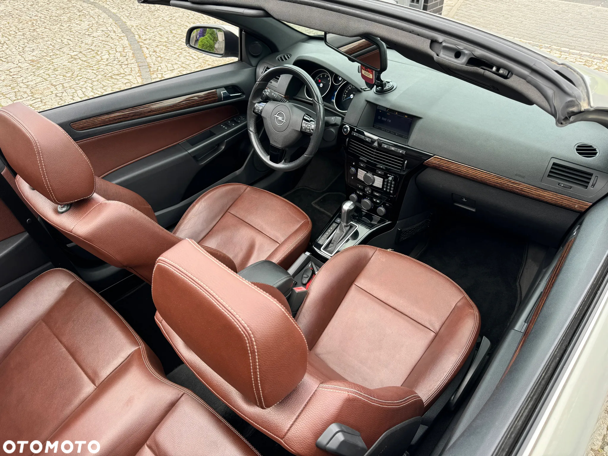Opel Astra Twin Top 1.8 Automatik Cosmo - 17